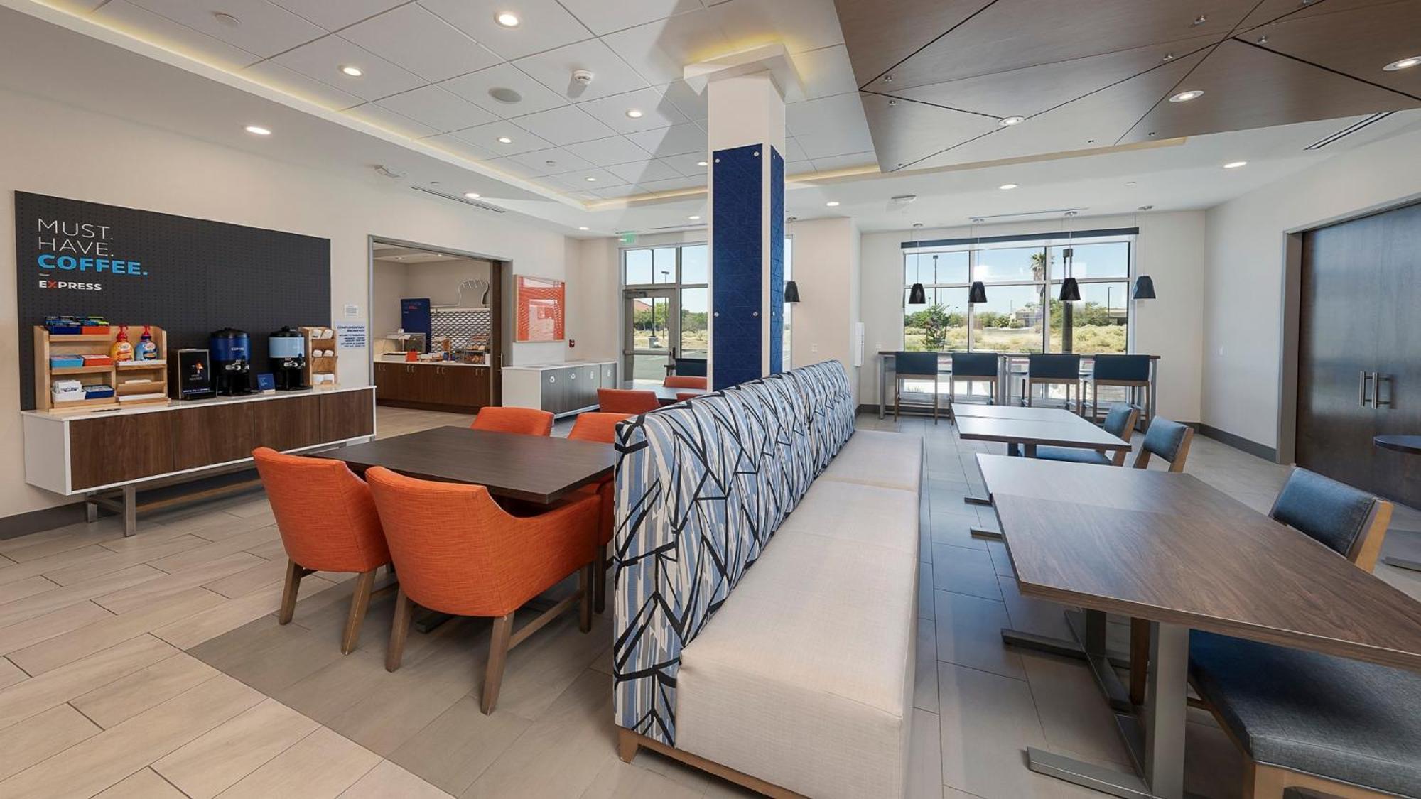 Holiday Inn Express & Suites Ridgecrest - China Lake By Ihg Kültér fotó
